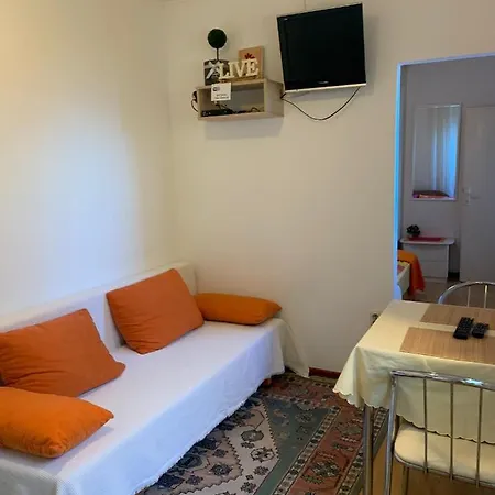 Diana Apartman
