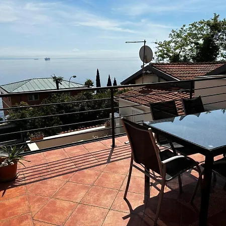 戴安娜公寓 公寓 *